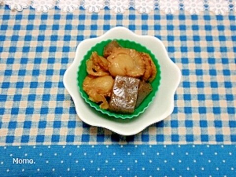 ボイルホタテとコンニャクの煮物